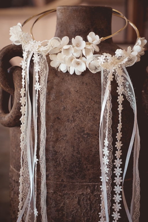 στέφανα γάμου δίχρωμη βέργα χρυσό ασημί λουλούδια κουκούλι δαντέλα : 1