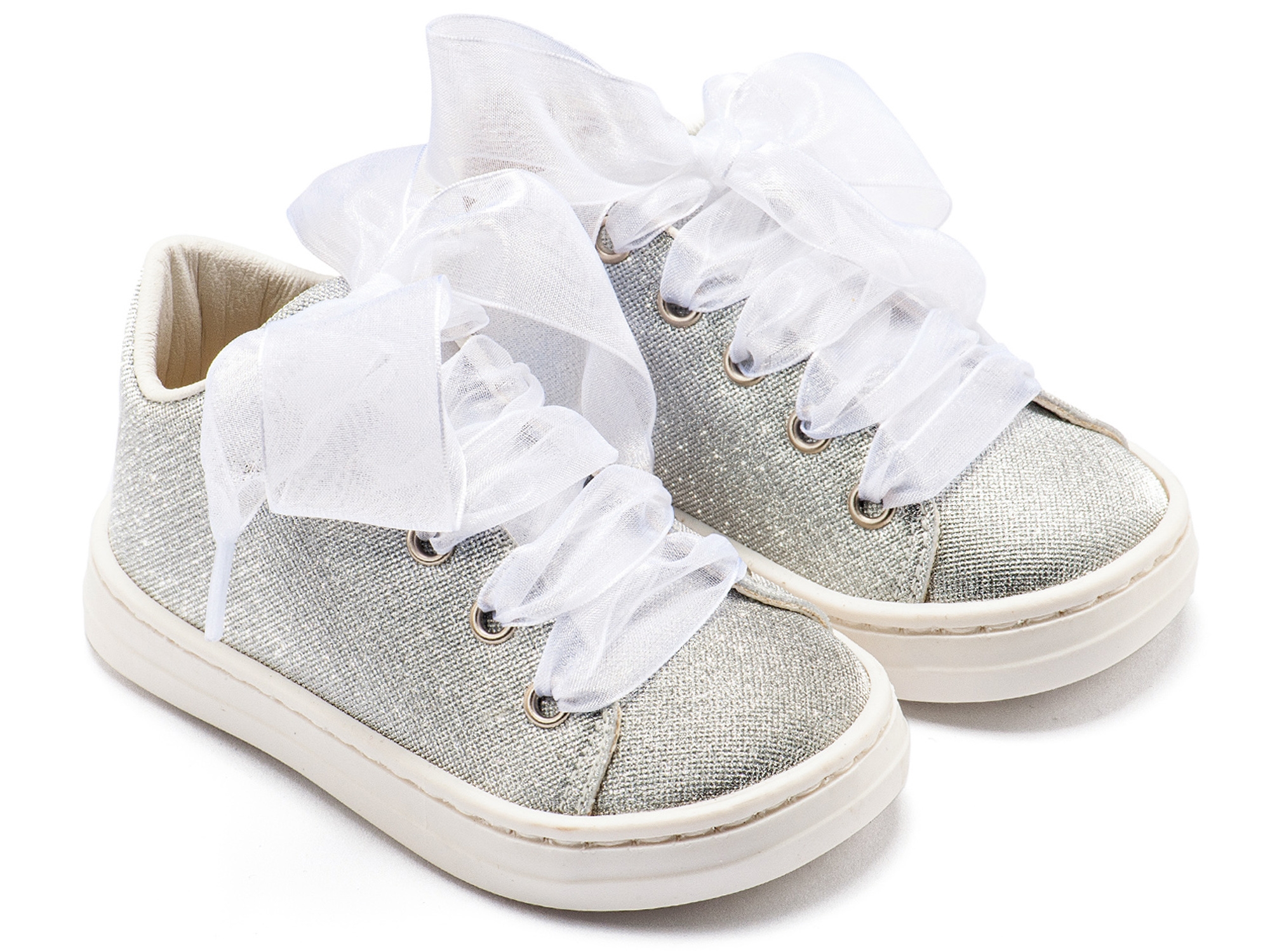 Sneaker απο Μεταλιζέ Ύφασμα και Δέσιμο Κορδέλα Οργάντζας σε Ασημί Χρώμα : 1