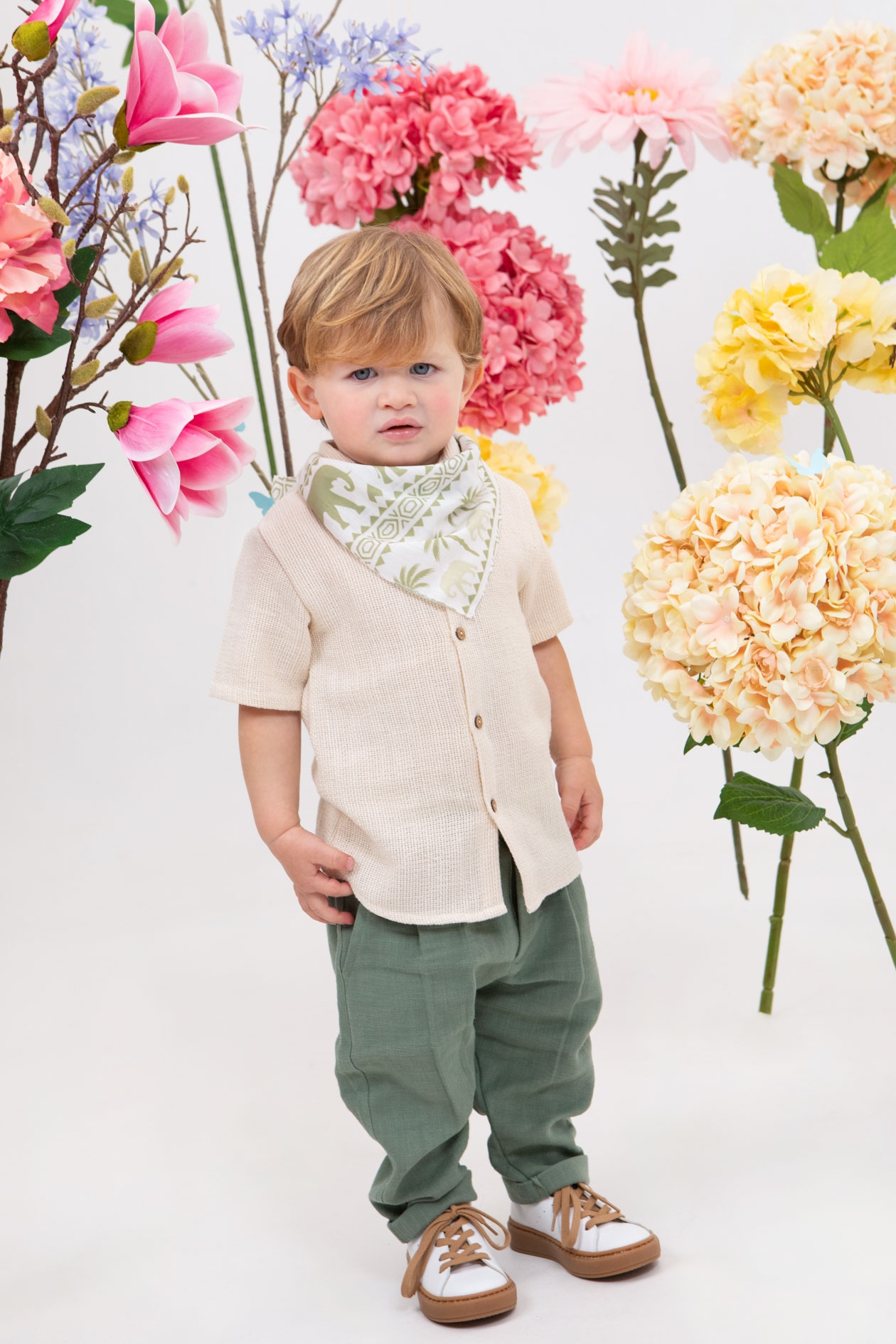 βαπτιστικά ρούχα αγόρι μοντέρνα μπεζ λαδί φουλάρι bambolino : 1