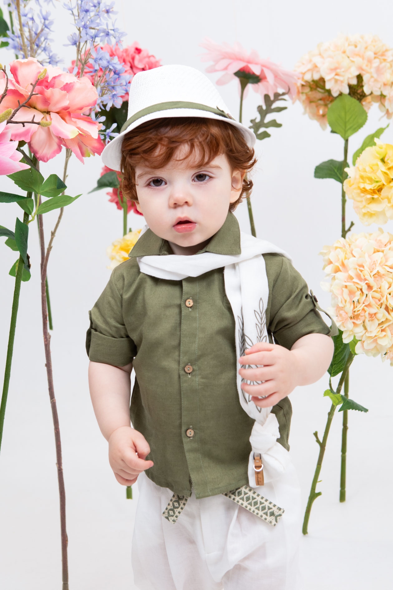bambolino βαπτιστικά ρούχα για αγόρι μέντα μπεζ φουλάρι μοντέρνο λαδί καπέλο καβουράκι με φουλάρι κέντημα : 1