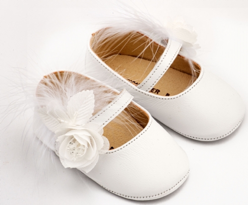 Αγκαλιάς Λευκό με λουλούδι