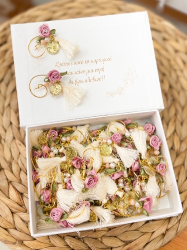 Παραμάνα με λουλούδι και Κωνσταντινάτο