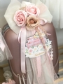 βαλίτσα σετ βάπτισης  με θέμα το ταξίδι βαλίτσα καπέλο για κορίτσι και το όνομα του μωρού με λουλούδια : 4